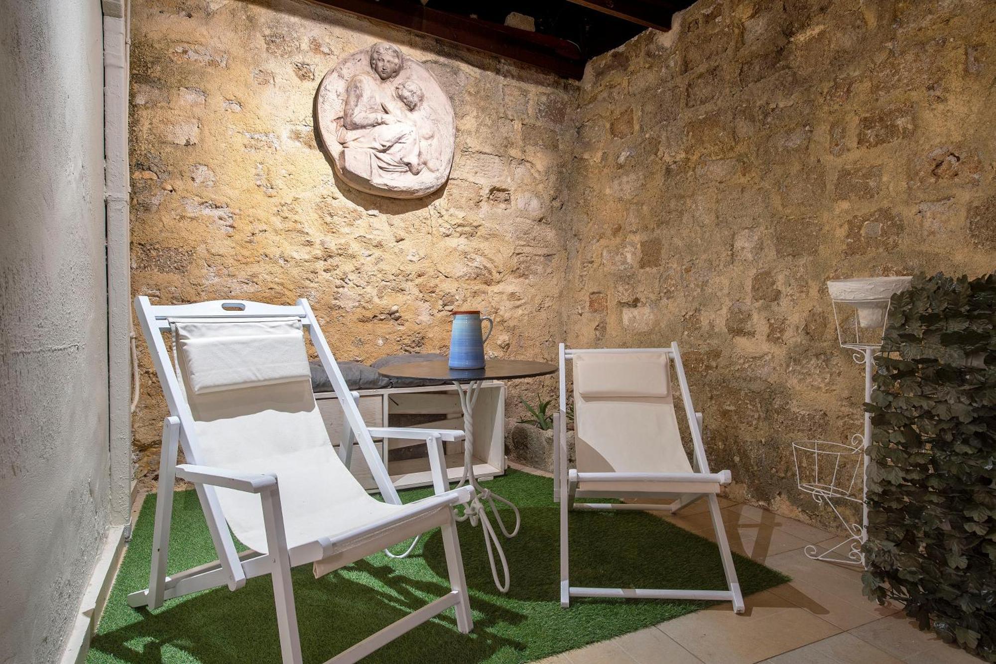 Old Town Corner Luxury Studios Rhodes City Zewnętrze zdjęcie
